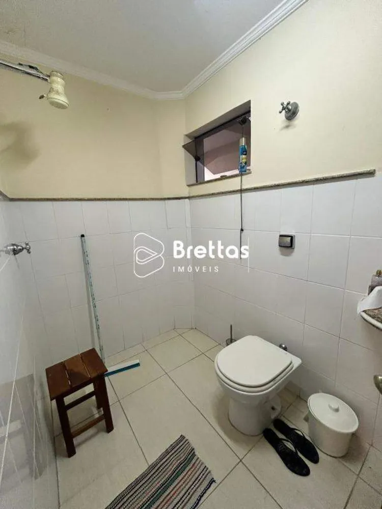 Casa, 3 quartos, 216 m² - Foto 1