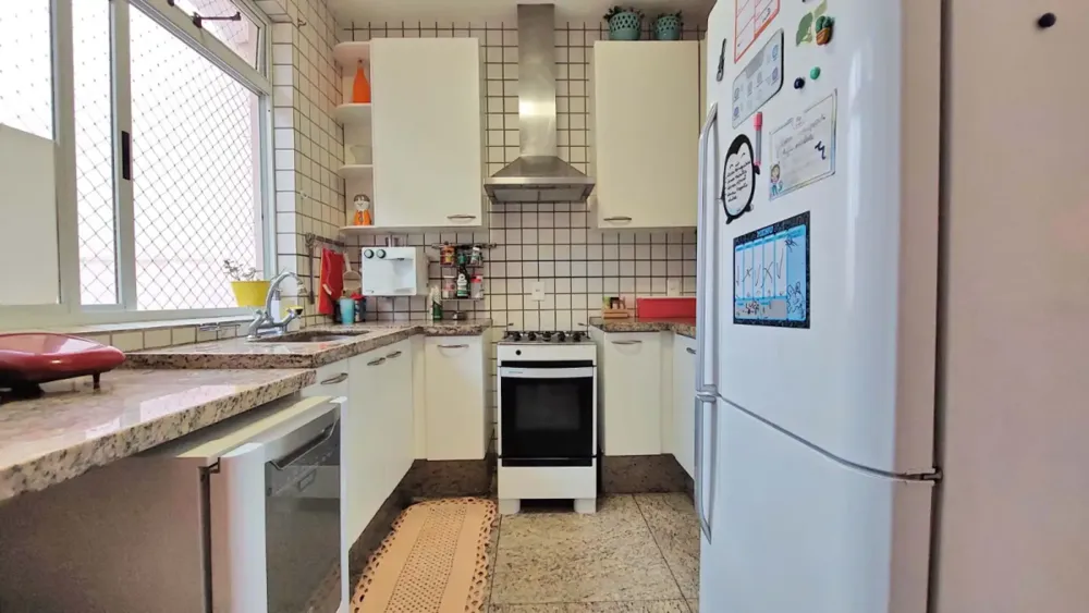 Casa, 5 quartos, 362 m² - Foto 1
