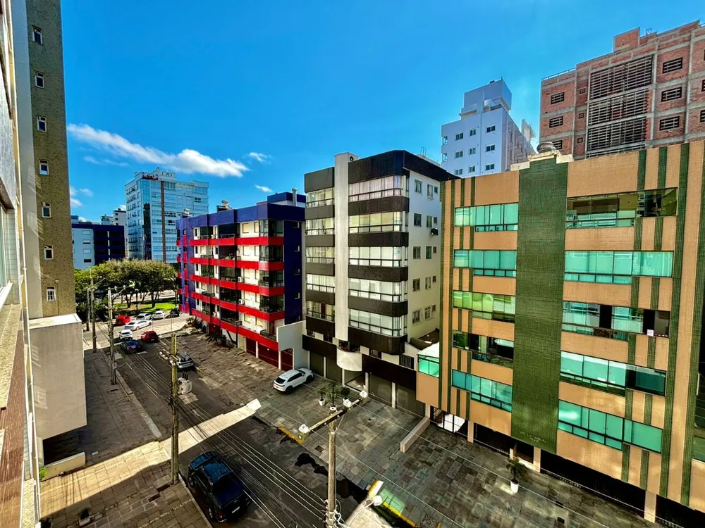 Apartamento, 3 quartos, 136 m² - Foto 2