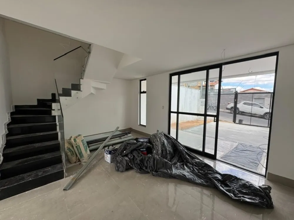Casa, 3 quartos, 181 m² - Foto 2