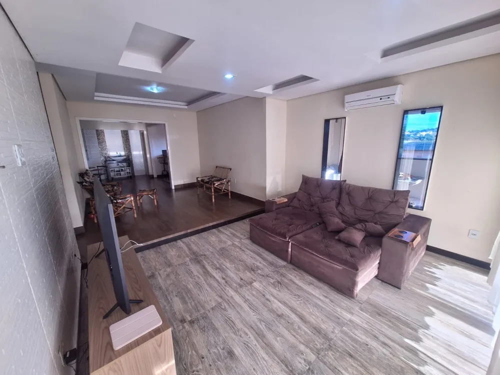 Casa, 3 quartos, 206 m² - Foto 2