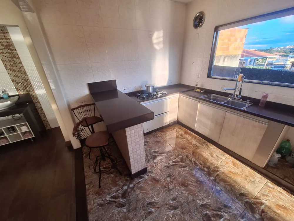 Casa, 3 quartos, 206 m² - Foto 6