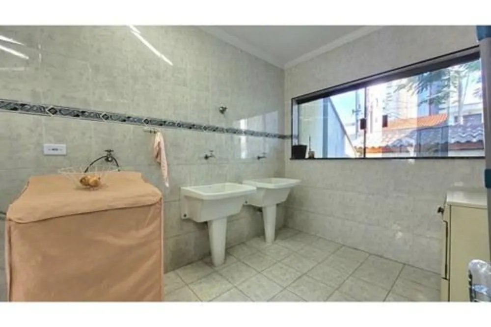 Casa, 5 quartos, 281 m² - Foto 1