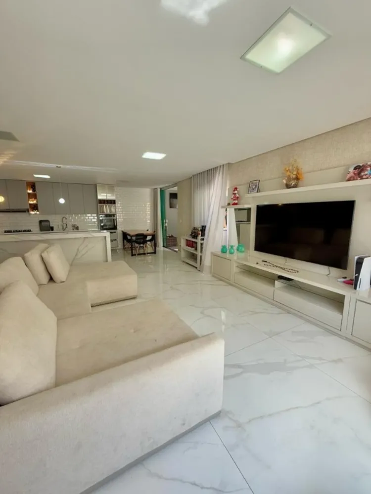 Casa, 3 quartos, 200 m² - Foto 2