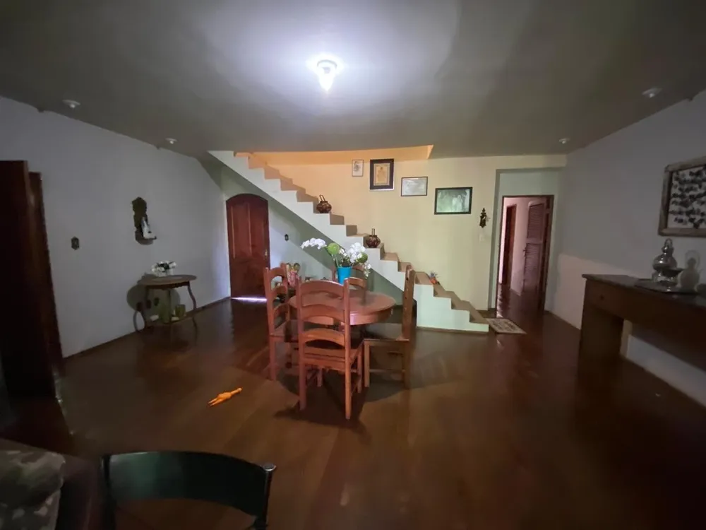 Casa, 5 quartos, 382 m² - Foto 2
