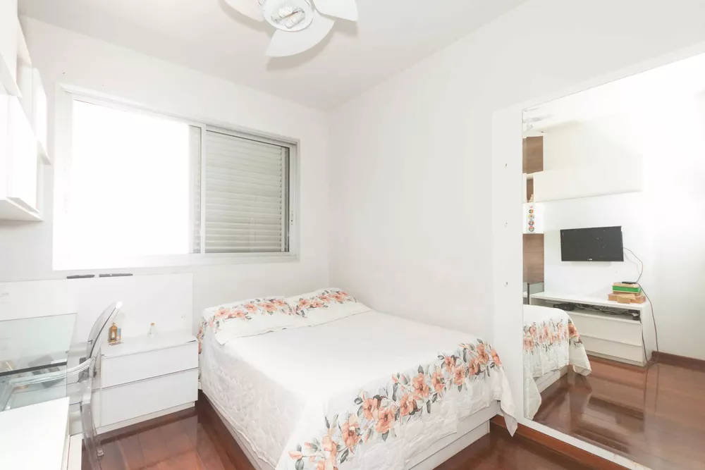 Apartamento à venda com 4 quartos, 152m² - Foto 4