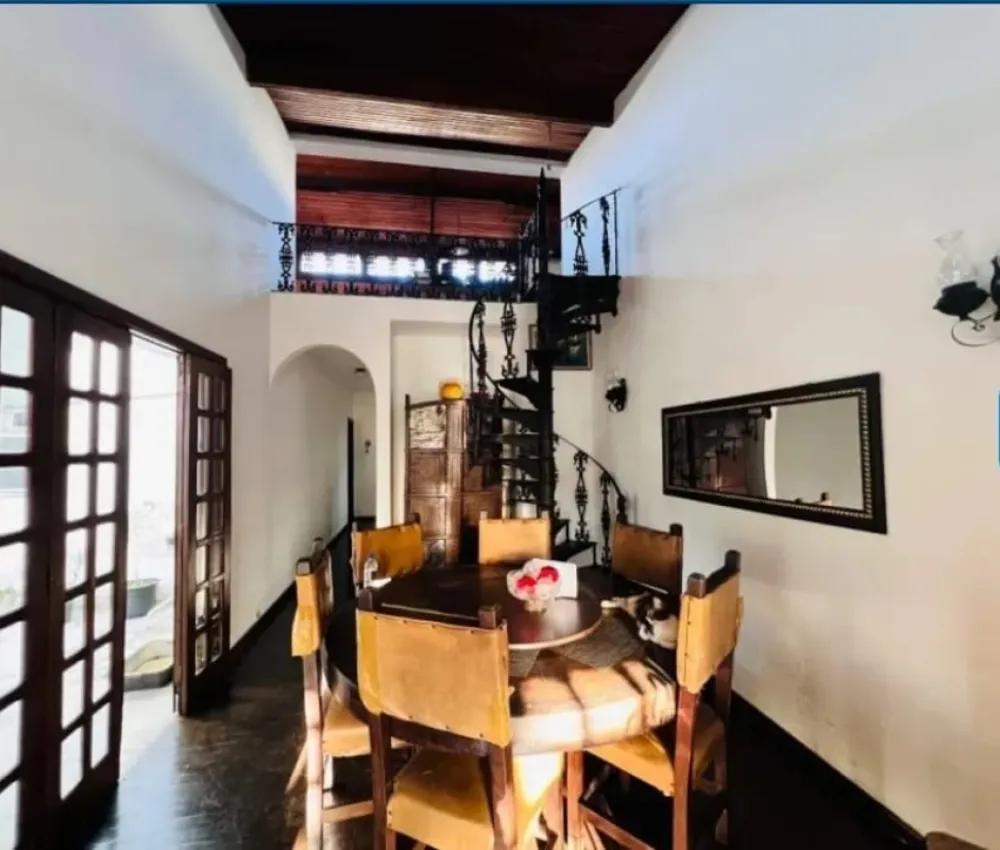 Casa, 3 quartos, 214 m² - Foto 1