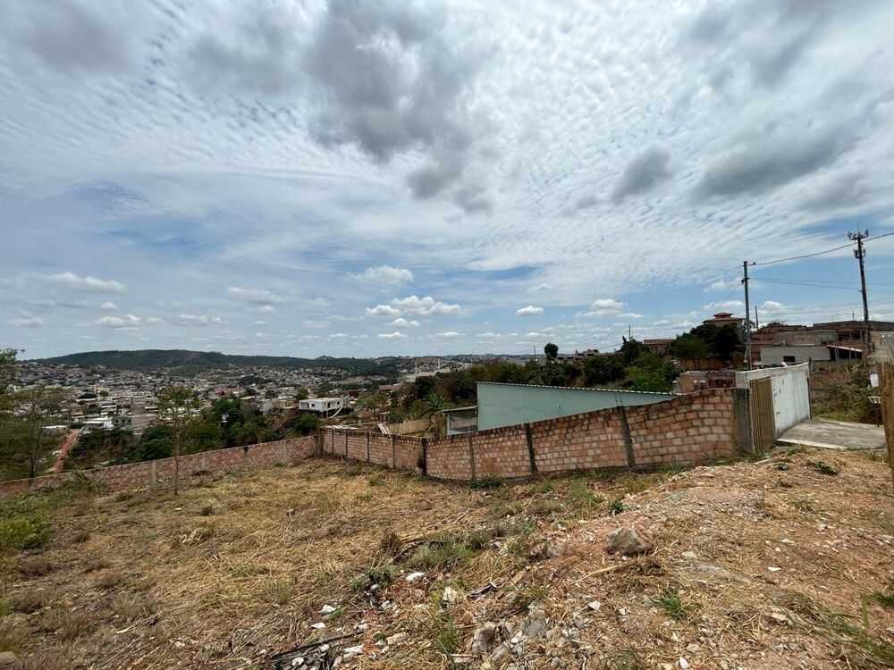 Terreno à venda, 360m² - Foto 2