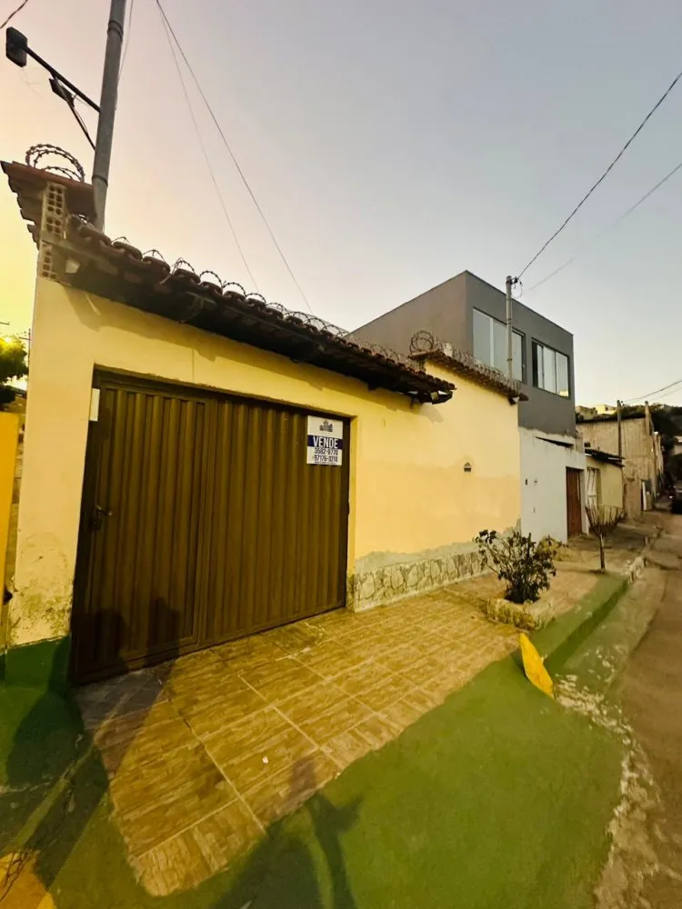Casa, 2 quartos, 180 m² - Foto 1