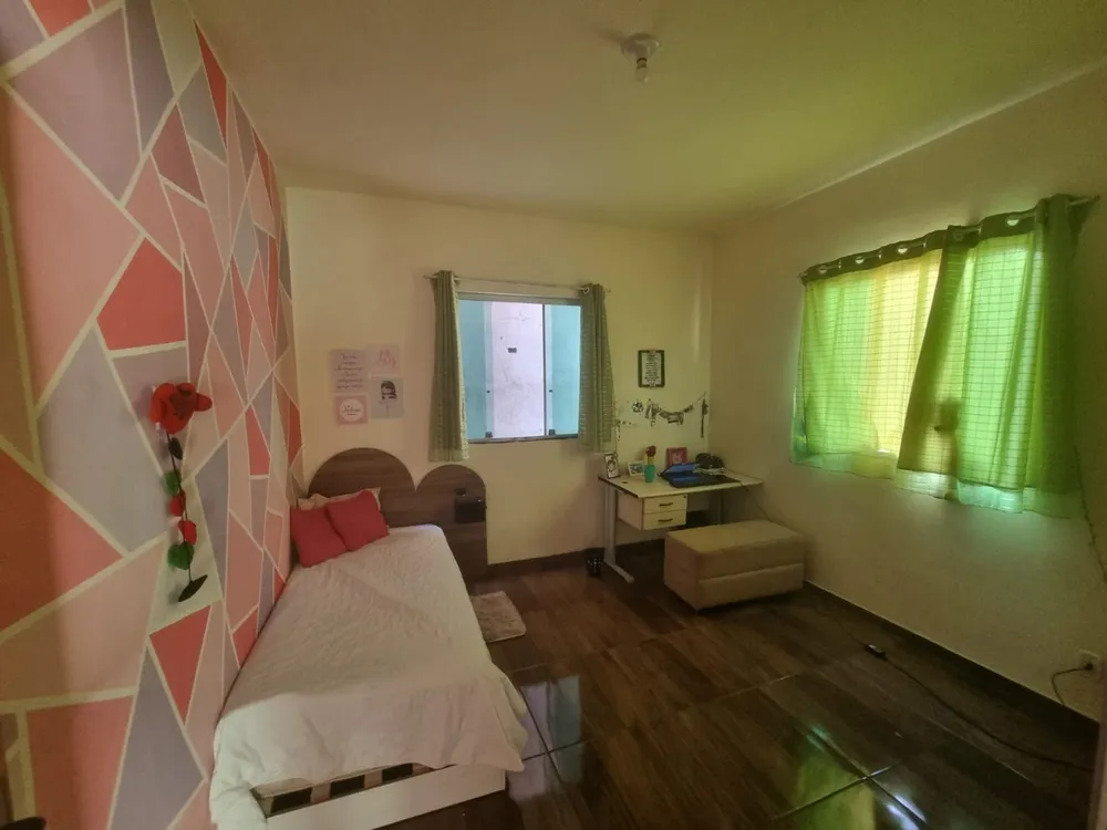 Casa, 4 quartos, 240 m² - Foto 21