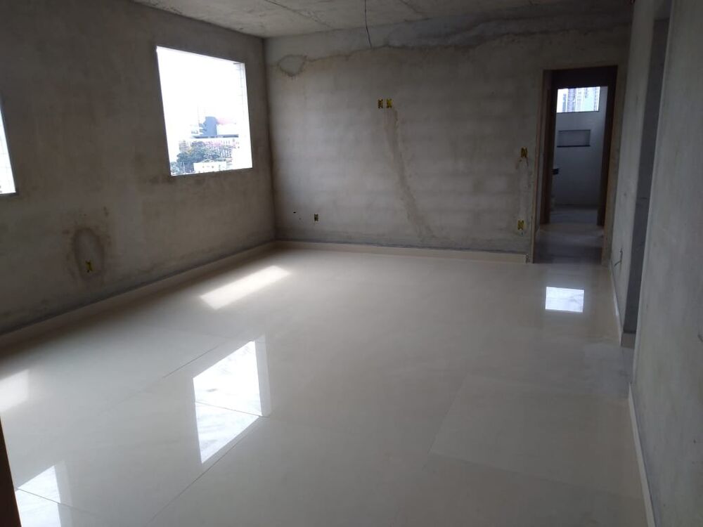 Apartamento à venda com 3 quartos, 60m² - Foto 2