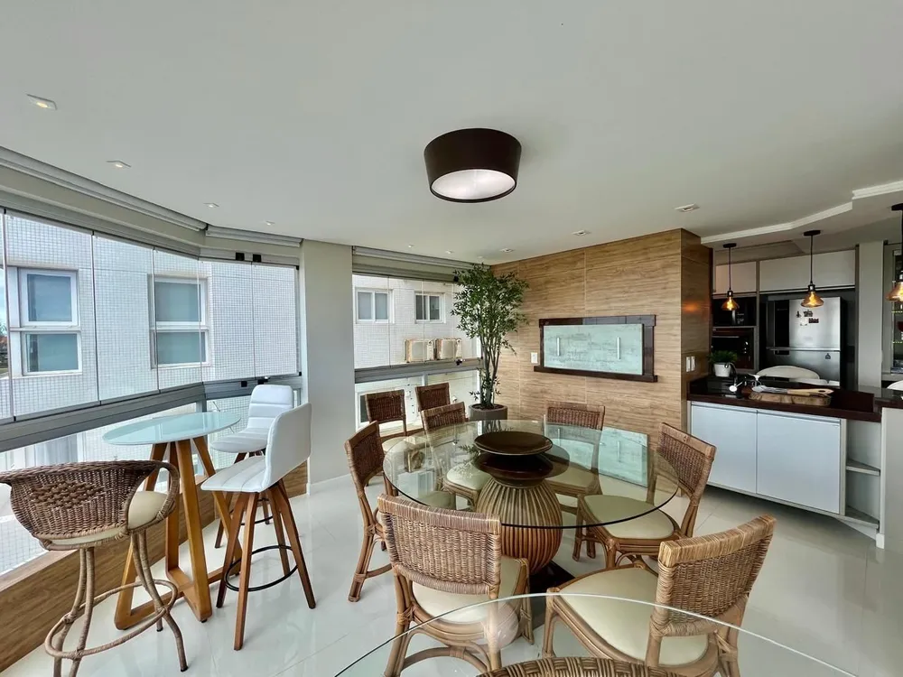 Apartamento, 4 quartos, 248 m² - Foto 2