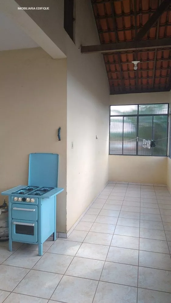 Casa à venda com 4 quartos, 144m² - Foto 11