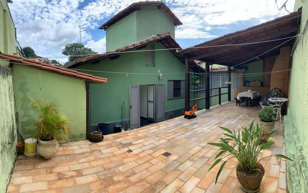 Casa, 5 quartos, 230 m² - Foto 3