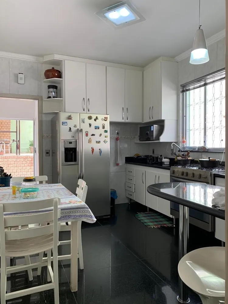 Casa, 5 quartos, 230 m² - Foto 4