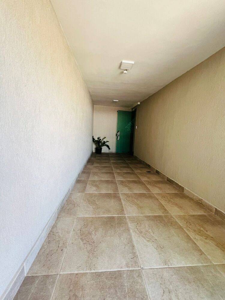 Apartamento à venda com 2 quartos, 100m² - Foto 3