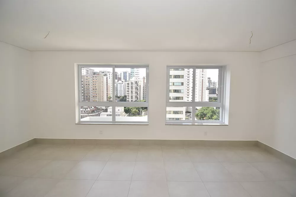 Apartamento à venda com 1 quarto, 42m² - Foto 2