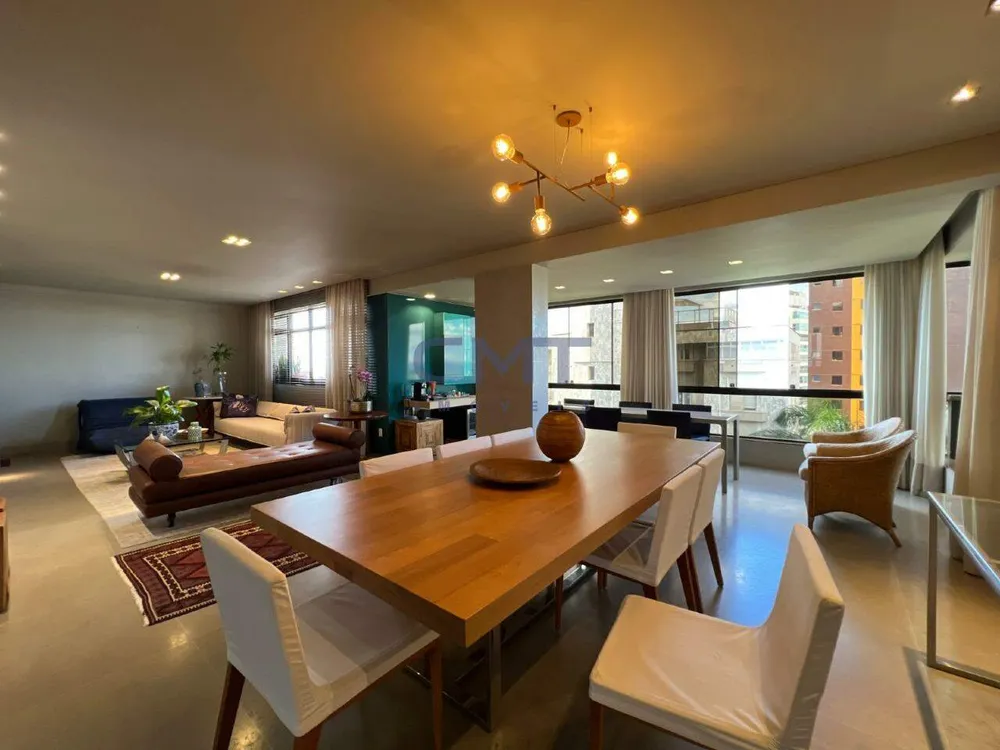 Apartamento, 4 quartos, 220 m² - Foto 1