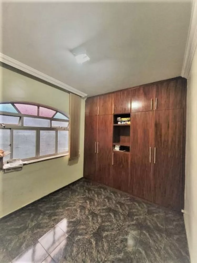 Casa à venda com 4 quartos, 186m² - Foto 5