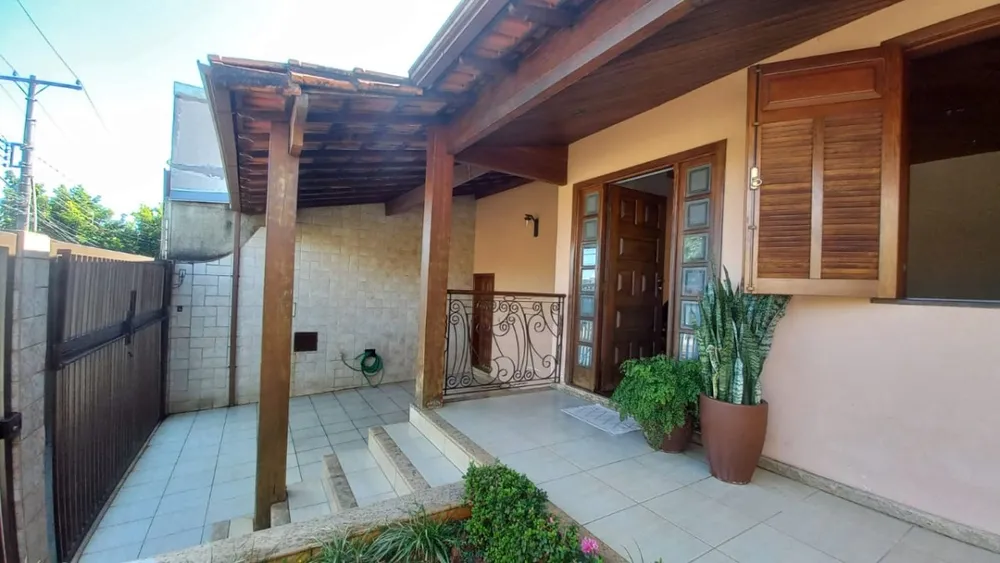 Casa, 3 quartos, 360 m² - Foto 1
