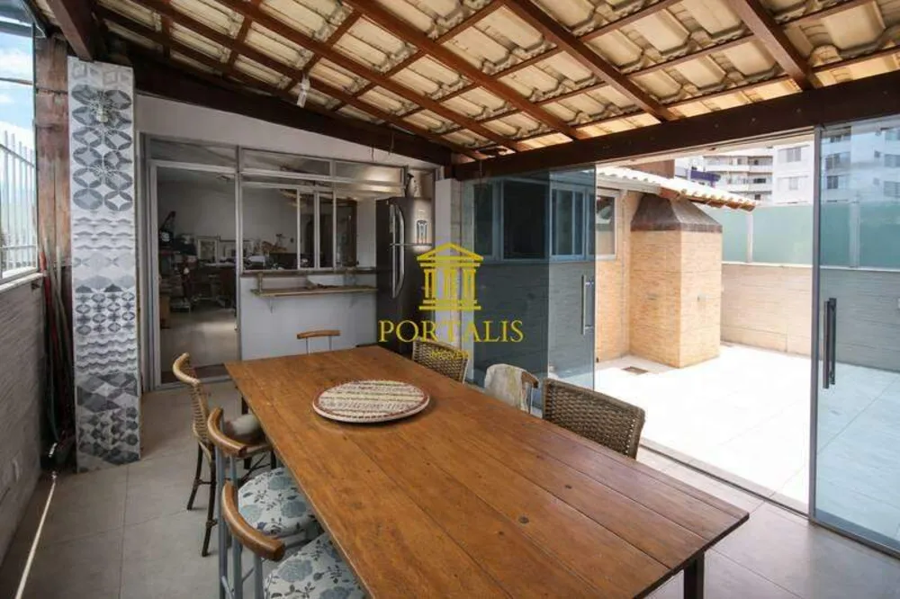 Cobertura, 4 quartos, 220 m² - Foto 1