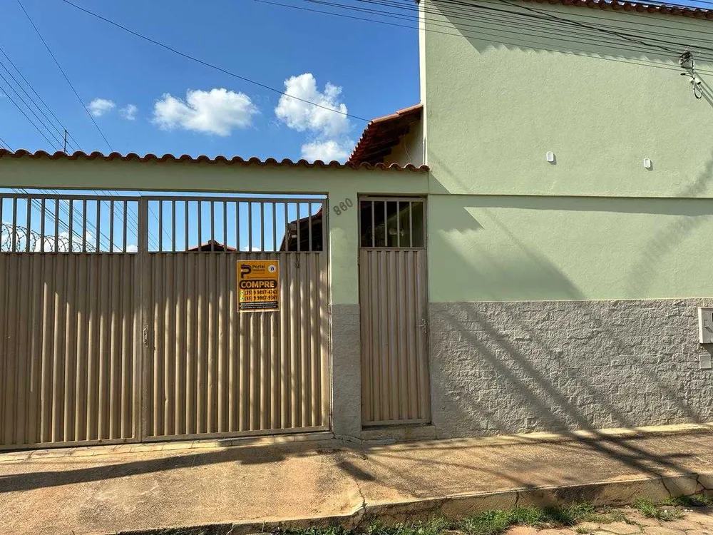 Casa, 3 quartos, 239 m² - Foto 2