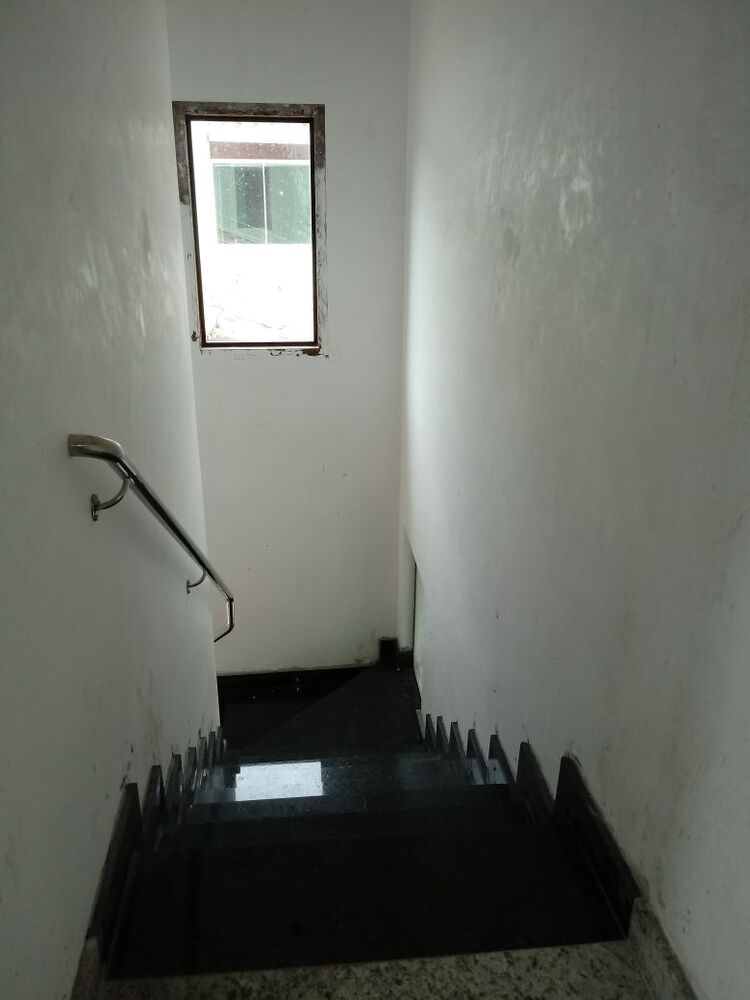 Casa à venda com 3 quartos, 320m² - Foto 3