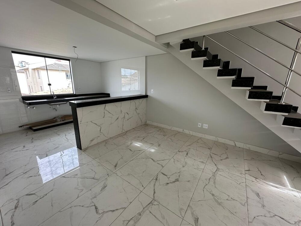 Casa à venda com 3 quartos, 125m² - Foto 2