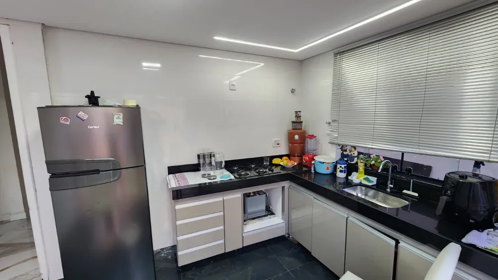 Casa, 3 quartos, 220 m² - Foto 2