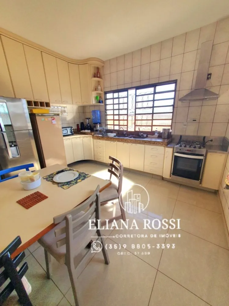 Casa, 3 quartos, 288 m² - Foto 12