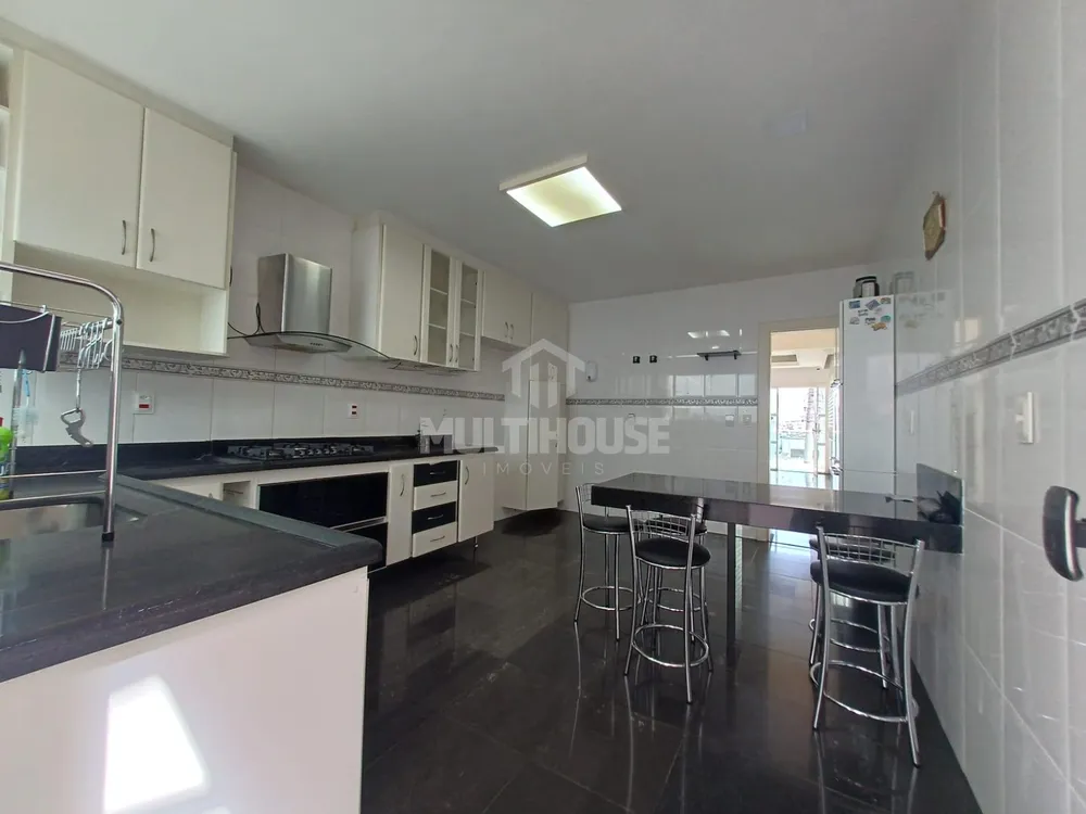 Casa, 4 quartos, 400 m² - Foto 3