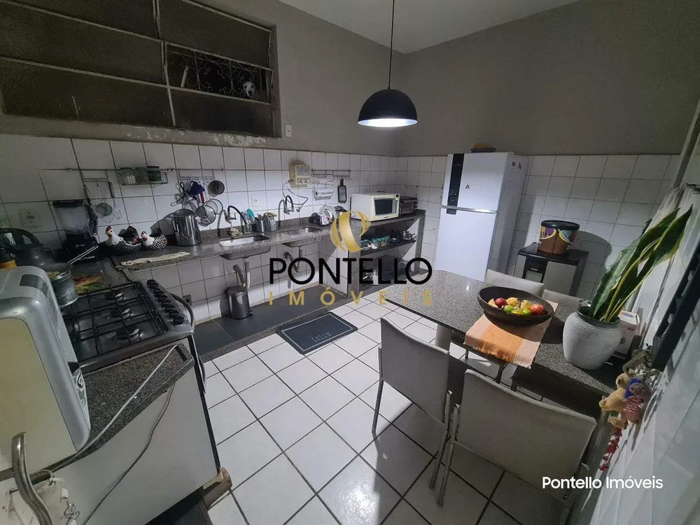 Casa, 5 quartos, 260 m² - Foto 8