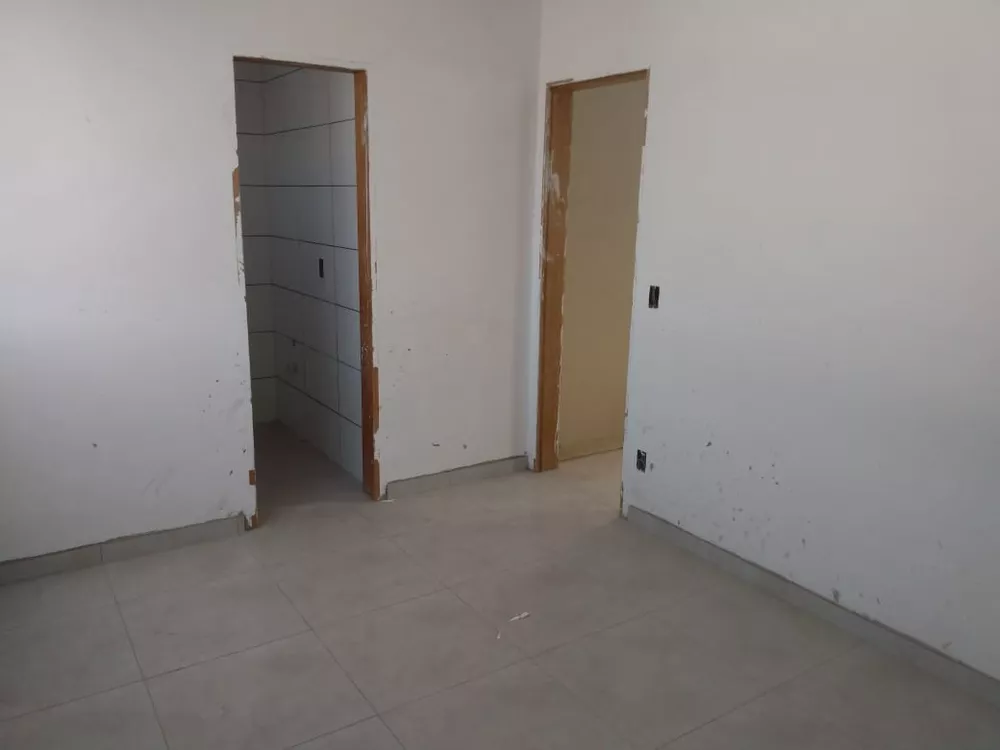 Casa à venda com 3 quartos, 88m² - Foto 5