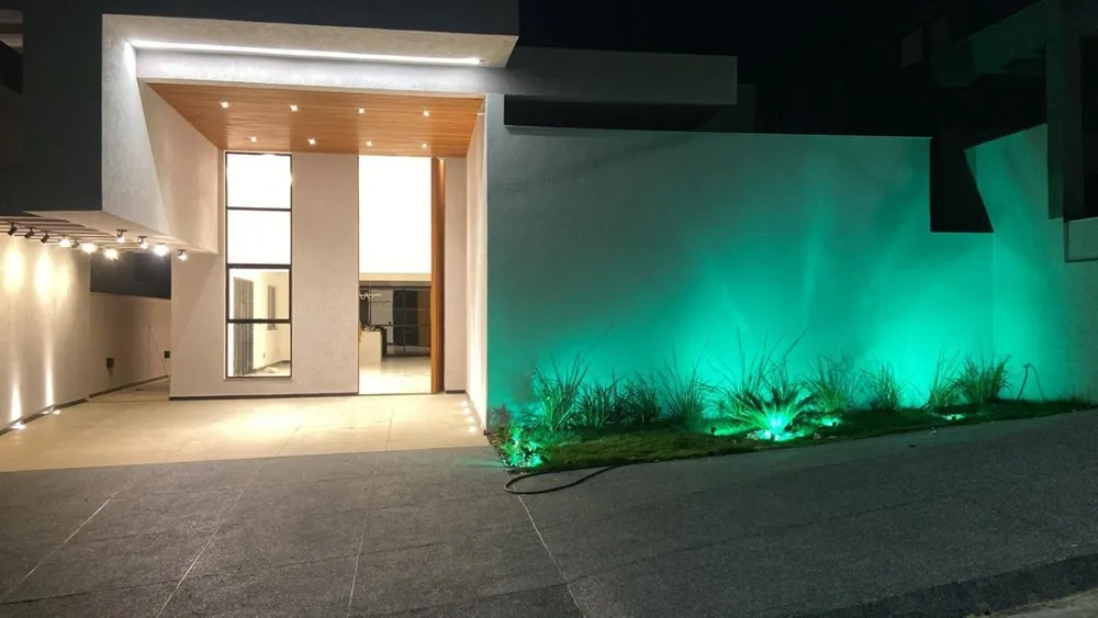 Casa, 3 quartos, 228 m² - Foto 1