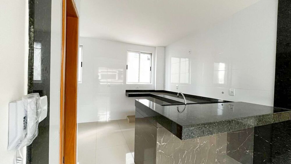 Apartamento à venda com 2 quartos, 65m² - Foto 4