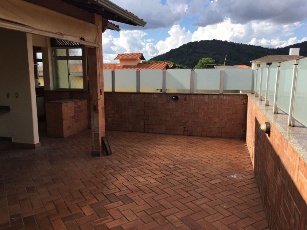Cobertura à venda com 2 quartos, 120m² - Foto 2