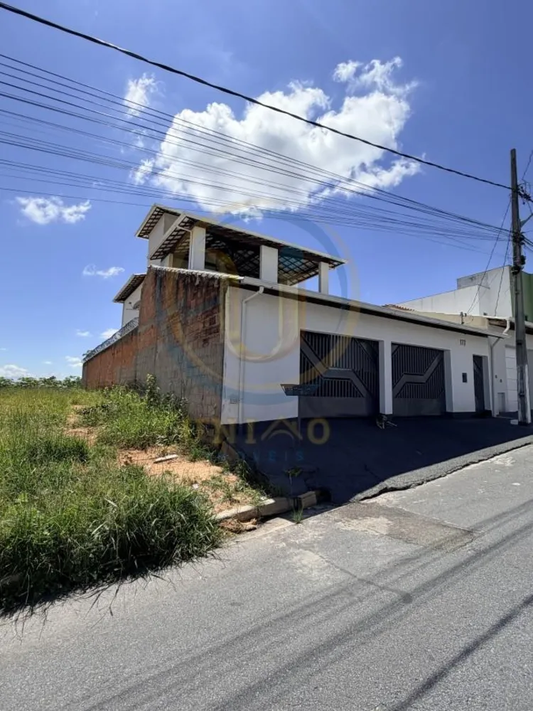 Casa, 4 quartos, 280 m² - Foto 1