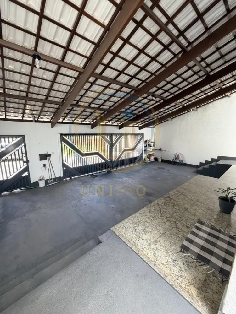 Casa, 4 quartos, 280 m² - Foto 3