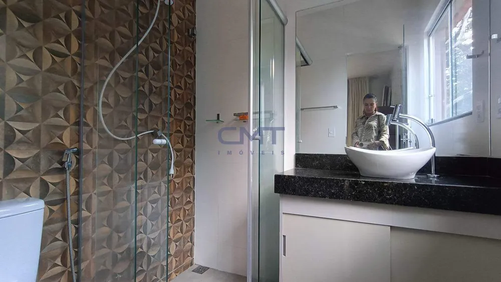 Casa, 3 quartos, 210 m² - Foto 4
