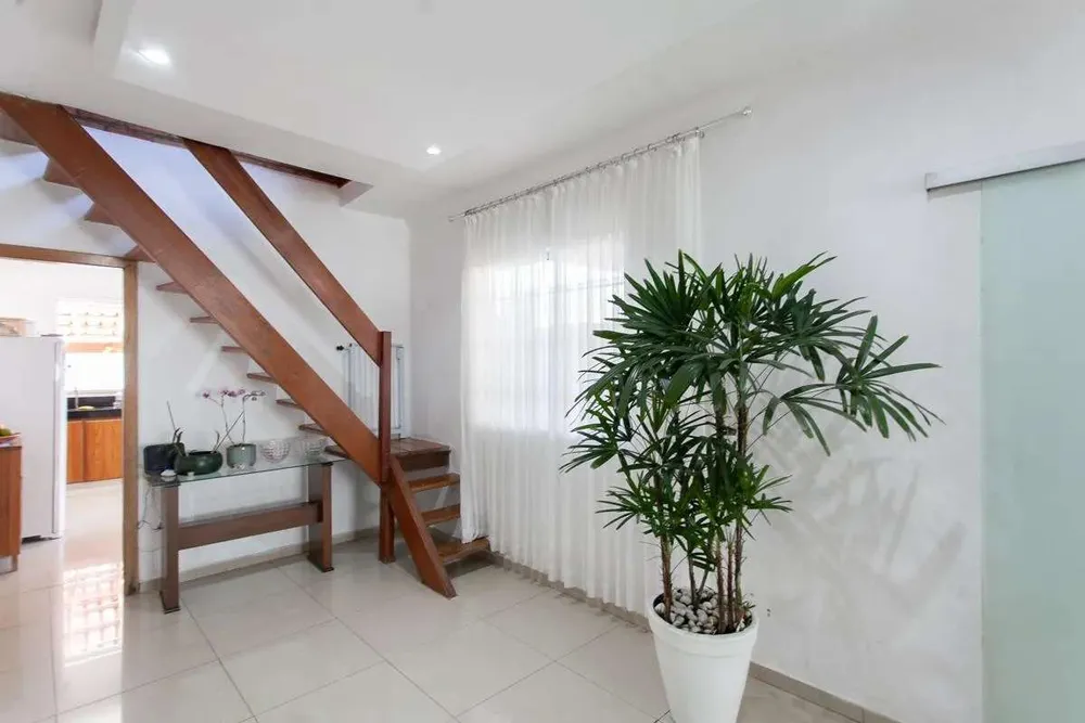 Casa, 4 quartos, 274 m² - Foto 3