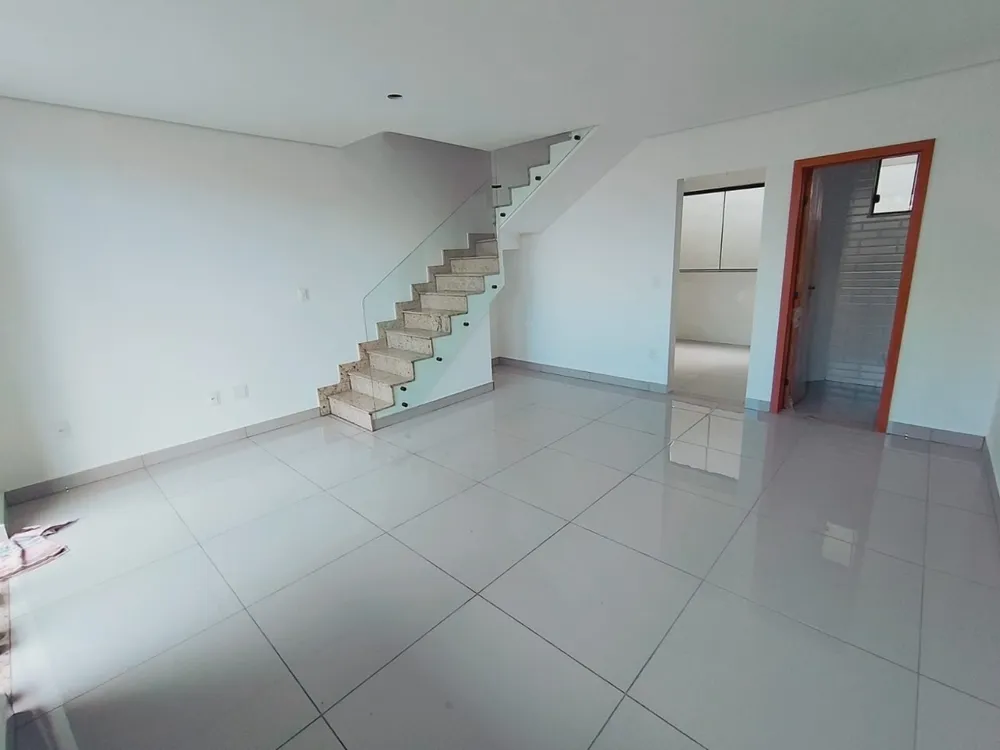 Casa, 3 quartos, 87 m² - Foto 2