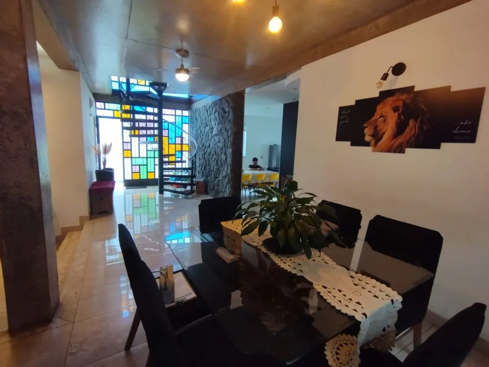 Casa, 5 quartos, 310 m² - Foto 3