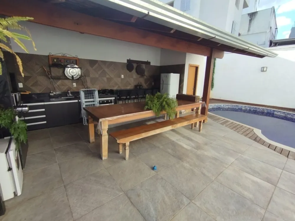 Casa, 5 quartos, 310 m² - Foto 7