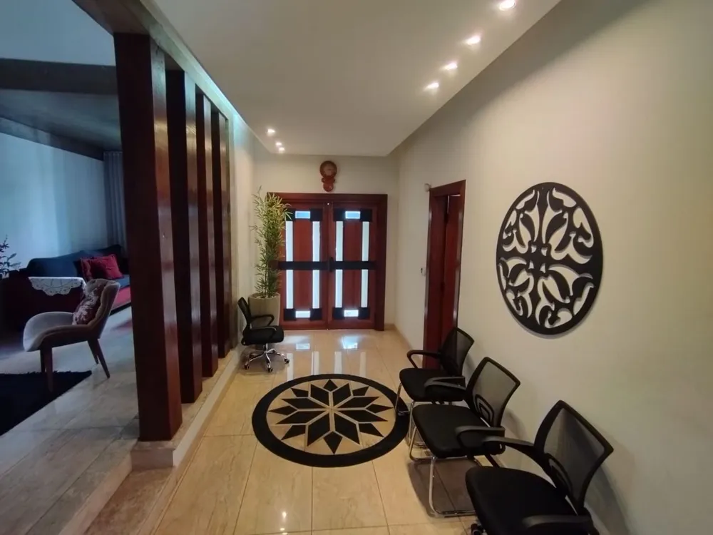 Casa, 5 quartos, 310 m² - Foto 2