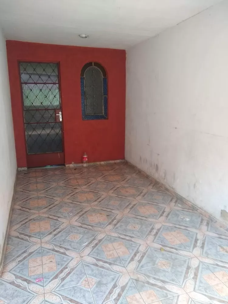 Casa à venda com 3 quartos, 218m² - Foto 4