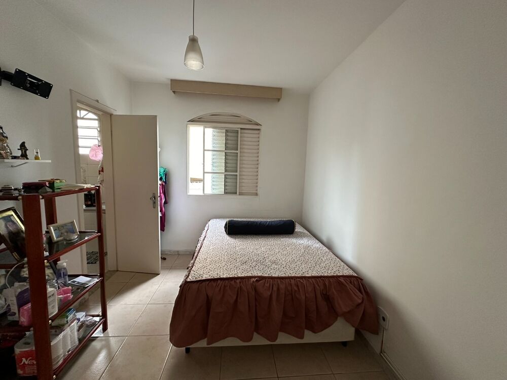 Casa à venda com 3 quartos, 98m² - Foto 2