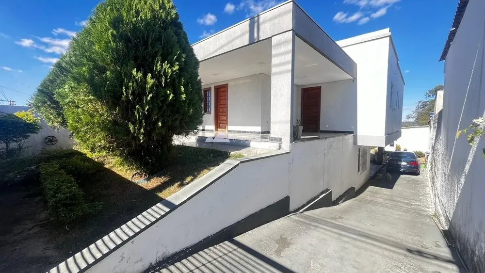 Casa, 3 quartos, 552 m² - Foto 1