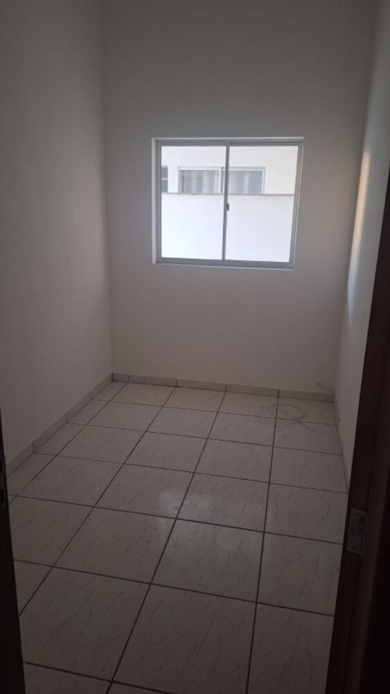 Casa para alugar com 2 quartos, 50m² - Foto 7