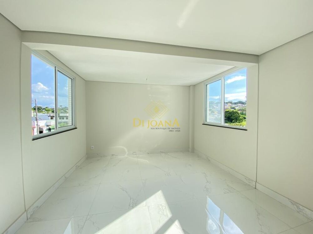 Apartamento à venda com 3 quartos, 132m² - Foto 1