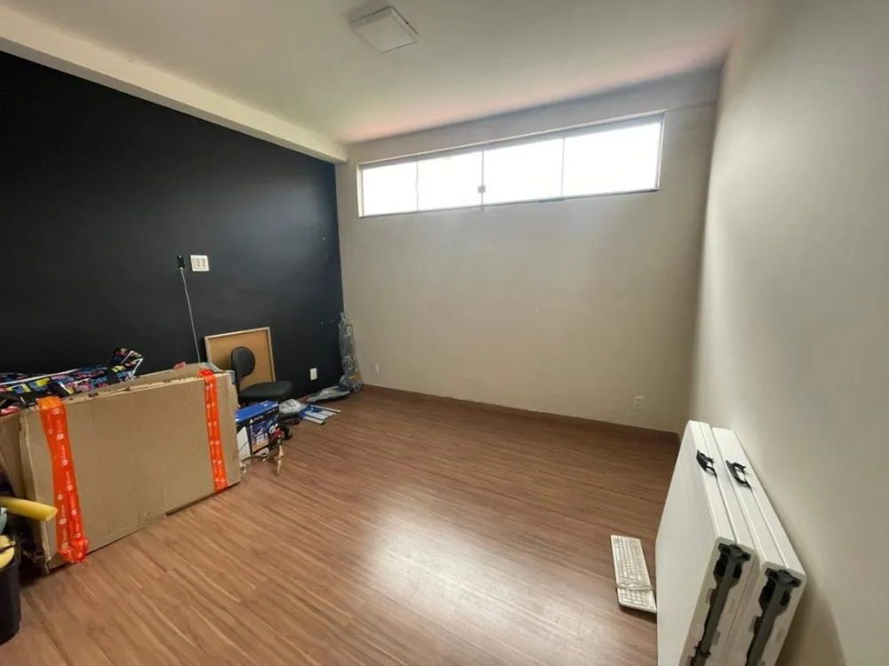 Casa, 4 quartos, 246 m² - Foto 2
